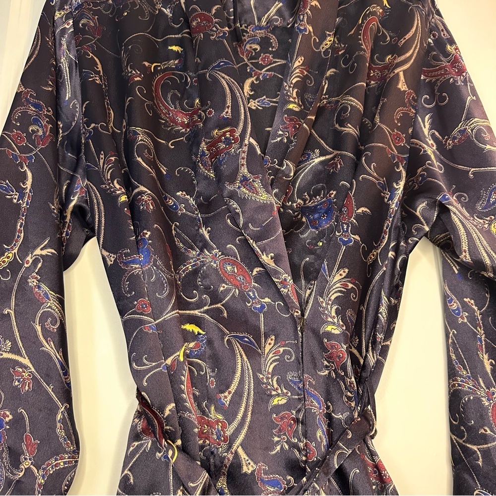 Vintage Cacique paisley robe
